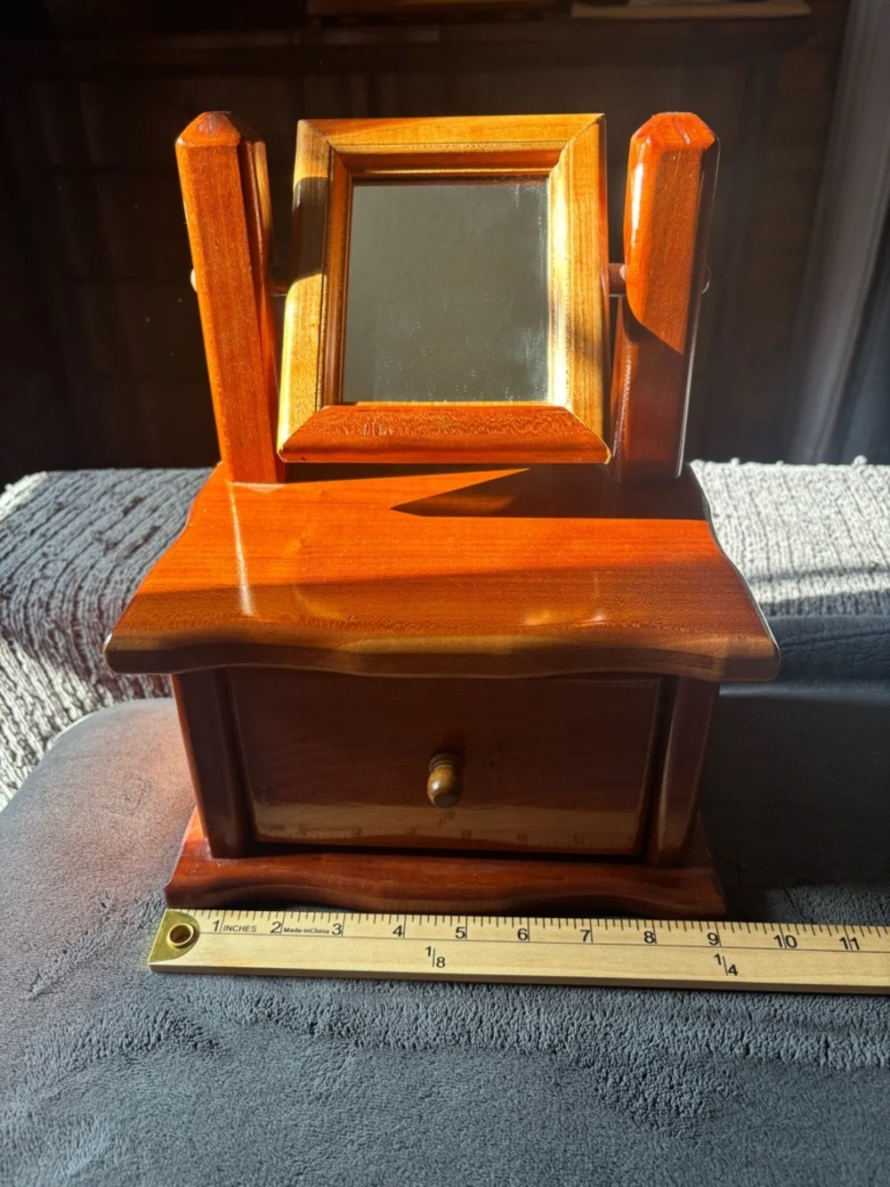 Vintage Tabletop Vanity Jewelry Chest, Cedar Wood Color